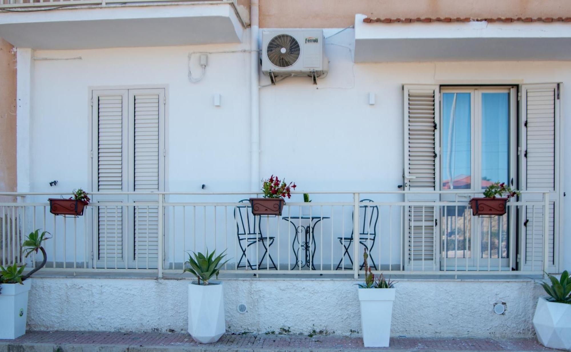 Casa Vacanze La Casetta Di Zinu' 포르토 엠페도클레 외부 사진